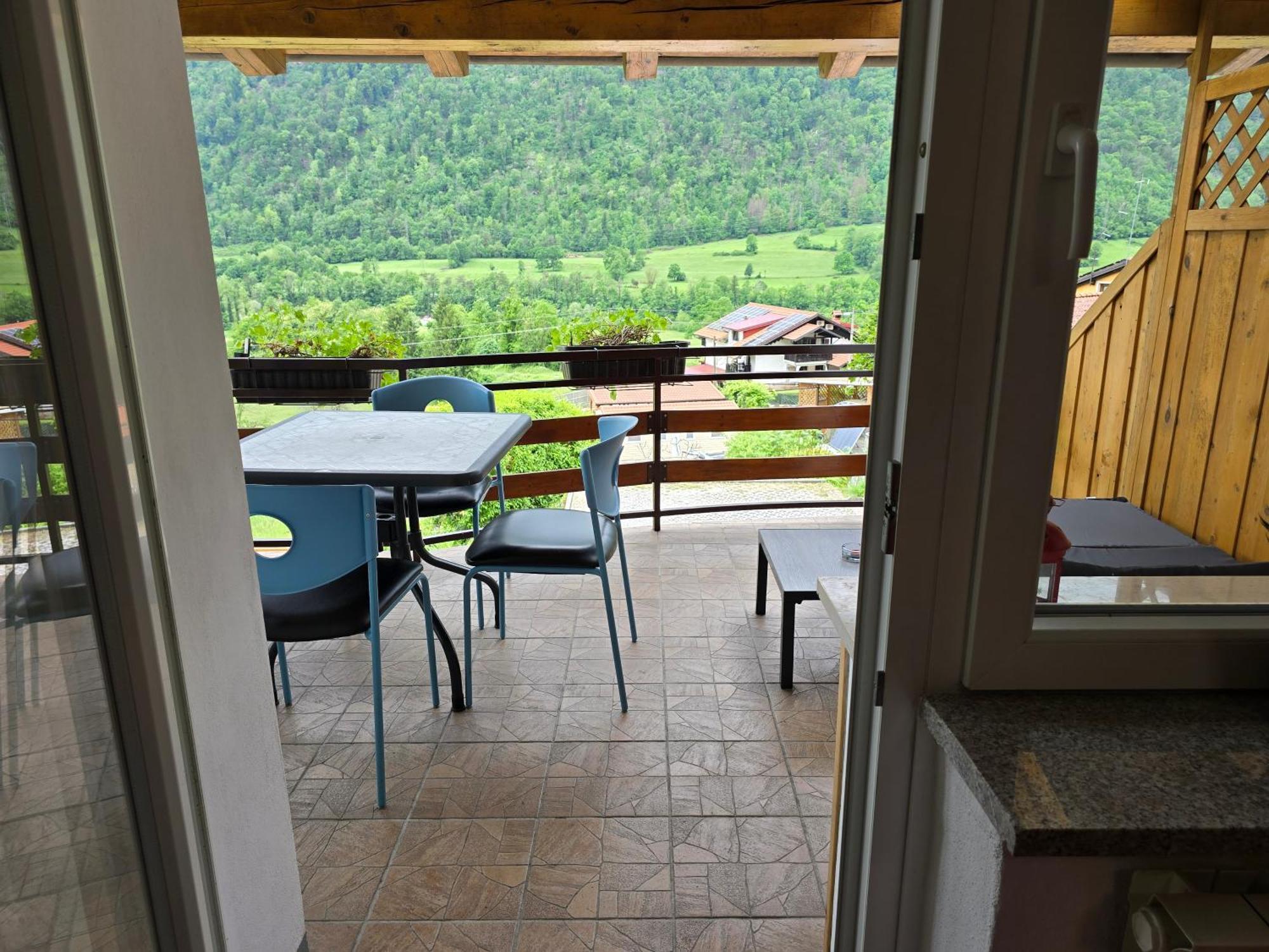 Apartments Denis Tolmin Exterior foto